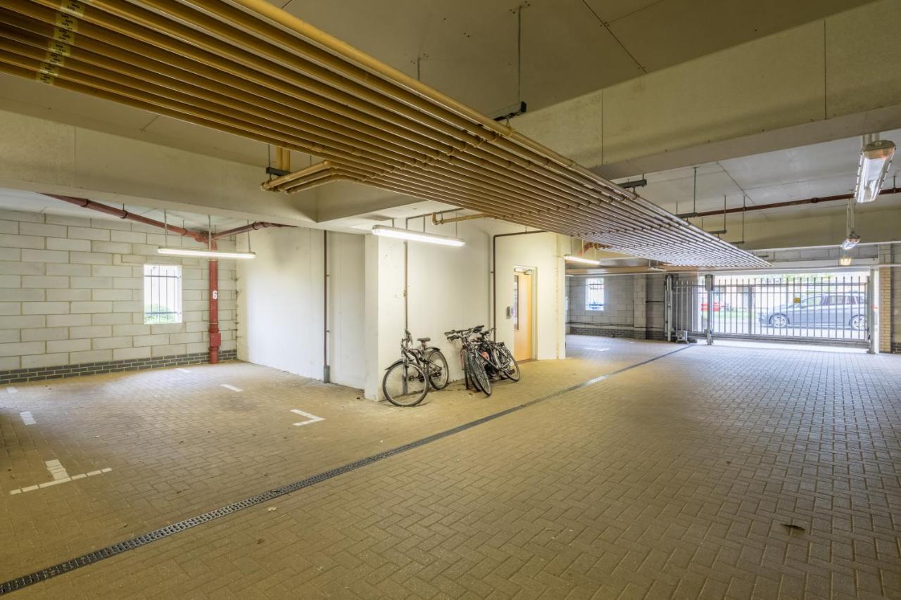 Executive 2Br Apartment Next To Station + Parking CBG Exteriör bild